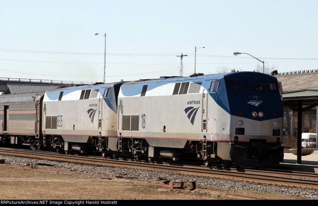 AMTK 18 & 835 lead train P092 northbound